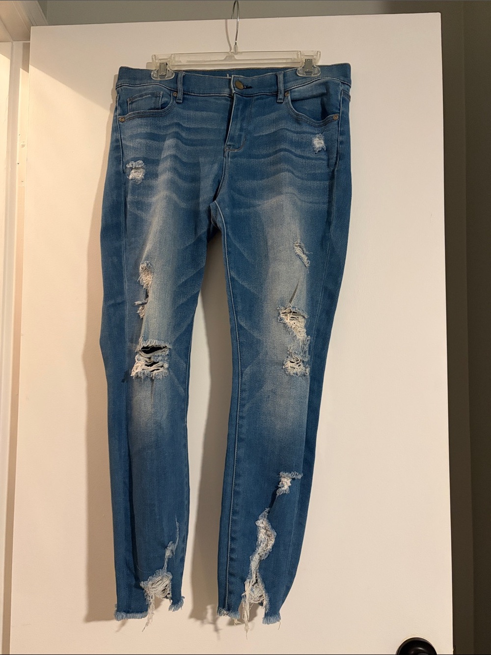 New York & Company Soho Distressed Ankle Jeans Raw Hem Size 10